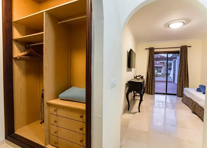 Albatros Golf Del Sur Tenerife 公寓式酒店 圣米格尔德阿沃纳