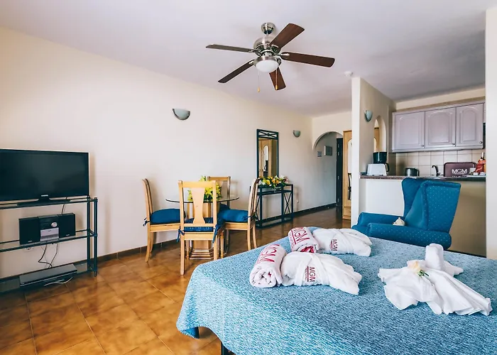 公寓式酒店 Albatros Golf Del Sur Tenerife 3*