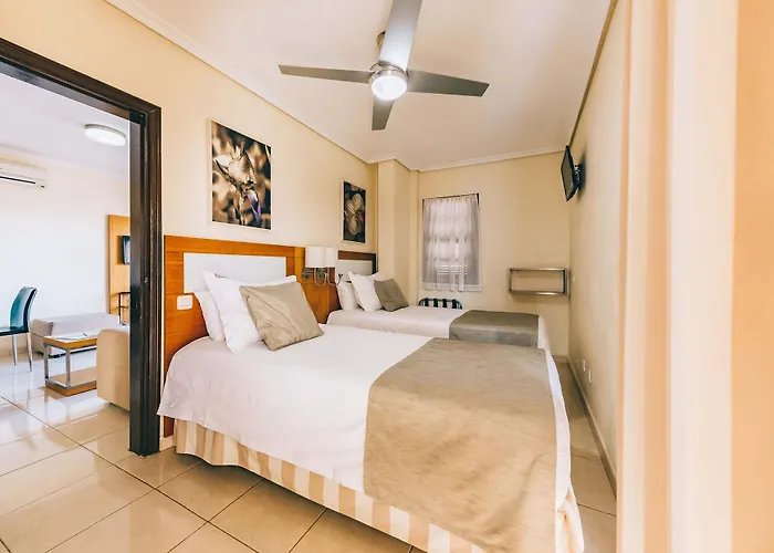 公寓式酒店 Albatros Golf Del Sur Tenerife 3*