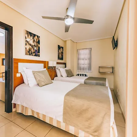 公寓式酒店 Albatros Golf Del Sur Tenerife 3*