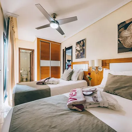 公寓式酒店 Albatros Golf Del Sur Tenerife 圣米格尔德阿沃纳